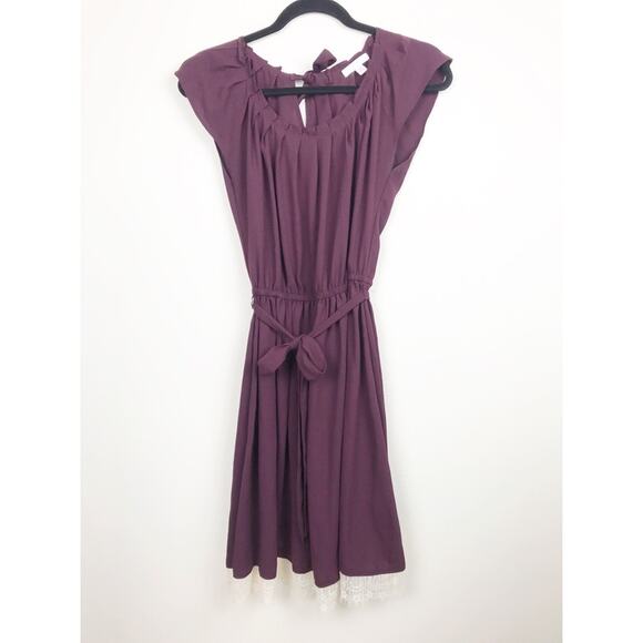 LC Lauren Conrad Dresses & Skirts - LC Lauren Conrad Dress Size Small Wine Lace Hem Pleated Tie Gathered Waist